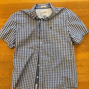 Men's Short-Sleeved Button Down